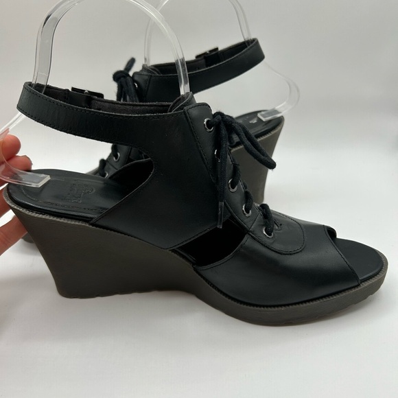 RARE DR MARTENS LAINA Leather Black LACE WEDGE  SANDALS SIZE 7 - Picture 7 of 10